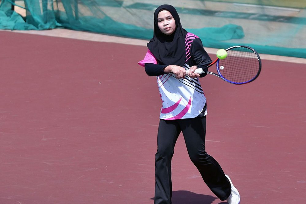 SUTERA III : Tenis